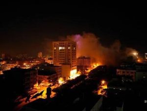 قدمت عرضا للتنظيم :”الحكومة” تجري مفاوضات مباشرة مع قيادة القاعدة في المكلا