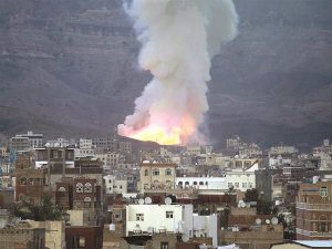 صحيفة أمريكية: السعودية تستخدم قنابل الفوسفور الأبيض في قصف اليمن