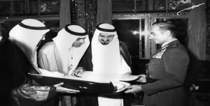 ترجمة|هل تلاقي الملكية السعودية مصير شاه إيران، أم أن الأسوأ في الانتظار؟