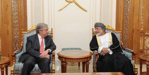 الأمين العام للأمم المتحدة يلتقي وزير الخارجية العماني ويبحث معه ملف اليمن