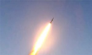 طهران تختبر بنجاح صاروخ كروز بحري إيراني