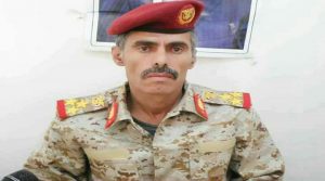 قال “والله لاقتل أبوك ياصاحب تعز”..عميد بقوات هادي يضرب أحد الجرحى بالحذاء ويشتمه بألفاظ بذيئة