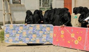 جمعية العون تستكمل تأثيث سكن الطالبات النازحات من تعز إلى جامعة إب