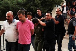 السلطات التركية تعتقل 107 قاضياً بتهمة الاشتراك بمحاولة الانقلاب