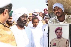 عائلة سودانية تطالب أمير قطر بتسليم مستحقات ابنها الجندي بالجيش القطري الذي قتل في اليمن