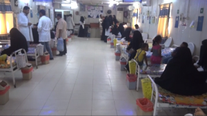 مستشفى الثورة بالحديدة يكافح من أجل الاستمرار رغم الحصار