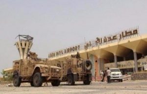 مشادات بين السعوديين والإماراتيين في عدن..وحكومة هادي تتهم الإمارات بمنع صرف المرتبات
