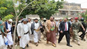 الصمّاد ولبوزة يعززان التهدئة بزيارة منازل قتلى حادثة النقطة الأمنية والمؤتمر يفقد السيطرة على أبرز ناشطيه