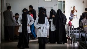 أطباء بلاحدود: انخفاض الإصابة بالكوليرا لكن الوضع الصحي في اليمن مروع