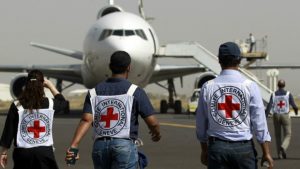أطباء بلا حدود والصليب الأحمر: التحالف منع طائراتنا المحملة بالأدوية من دخول اليمن