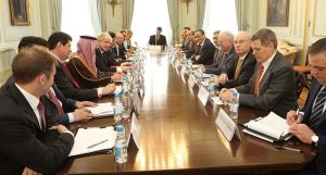 تفاصيل اجتماع وبيان اللجنة الخماسية والمبعوث الدولي في لندن بشأن استئناف مفاوضات الحل السياسي في اليمن