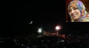 شاهد..الإصلاح يطلق الألعاب النارية في تعز احتفالاً بمرور 40 يوماً على مقتل صالح وتوكل كرمان تدعو لمحاكمة أفراد عائلته