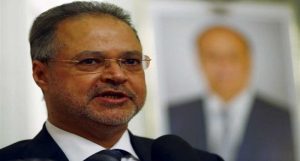 اليمن: هادي يصدر قرارات بينها الإطاحة بوزير خارجيته عبدالملك المخلافي
