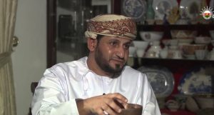 كاتب عُماني: بعد ثلاثة أعوام من الحرب على اليمن التحالف يتفكك وصنعاء أصبحت أقوى  