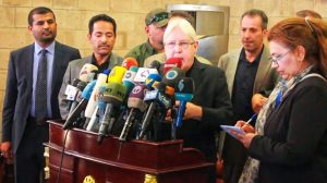 المبعوث الأممي يعلن تحقيق تقدم بشأن مرتبات الموظفين ومطار صنعاء لاستئناف المشاورات