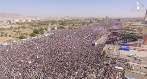بالصور: صنعاء توصل الرسالة الأقوى للتحالف بمسيرة مليونية في الذكرى الثالثة للحرب على اليمن