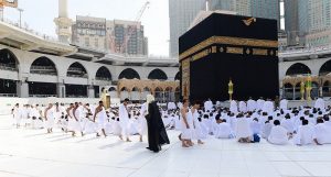 وزارة الإرشاد السعودية توجه بإغلاق المساجد خارج أوقات الصلاة وتوجه أئمة المساجد بعدم قراءة السور الطويلة وتمنع مكبرات الصوت في التراويح