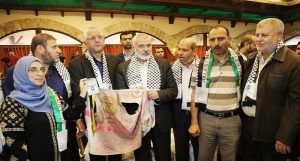حماس والجهاد تدعوان لمسيرات مليونية وإحياء يوم القدس العالمي