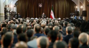 مرشد الثورة في إيران: الإمام الخميني منع التفاوض مع أمريكا وأنا أمنعه أيضاً