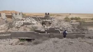 بالصور: التحالف يهدد حياة سكان جزيرة كمران بتدمير كل مصادر المياه