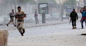 “اتفاق الرياض” يتداعى: صحيفة “المراسل” تنشر تفاصيل المواجهات في عدن وأبين وتداعياتها المستمرة