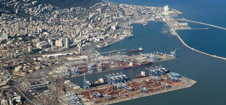 مراصد ملاحية: حركة نشطة للسفن بين الموانئ المصرية التركية والعدو الإسرائيلي