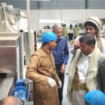 مدير هيئة المواصفات يطلع على سير العمل في الشركة اليمنية لتصنيع وتعبئة التمو