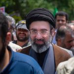 الاعلام الغربي يعلق على اختيار مجتبى خامنئي قائداً لإيران وفشل المجرم ترامب