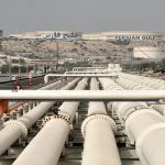 تانكر تراكرز: جميع خزانات النفط في جزيرة خارك الإيرانية سليمة بعد الغارات الأمريكية