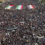 مسيرة مليونية في السبعين تجدد العهد لإيران وتؤكد المضي في مواجهة أمريكا والكيان