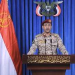 القوات المسلحة تستهدف تحشيدات العدو السعودي ومخازن أسلحته في عدن ولحج بصواريخ باليستية