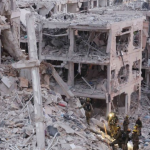 هجمات إيرانية واسعة تستهدف 500 موقع أمريكي وصهيوني