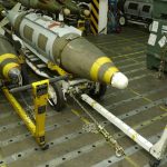 حرس الثورة الإسلامية يبطل مفعول ثلاث قنابل أمريكية متطورة بوزن 900 كيلوغرام