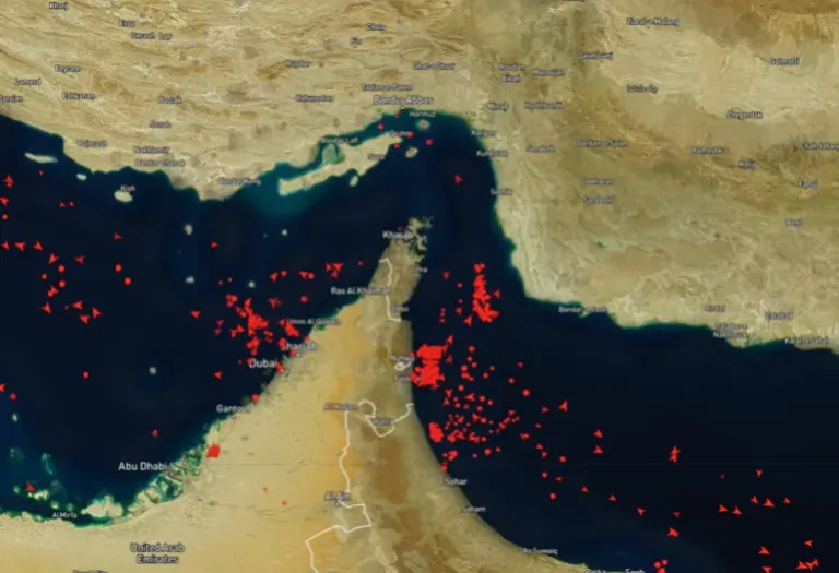 حرس الثورة يعلن بدء “إغلاق هرمز” ويحذر: سنستهدف أي سفينة تقترب من المضيق