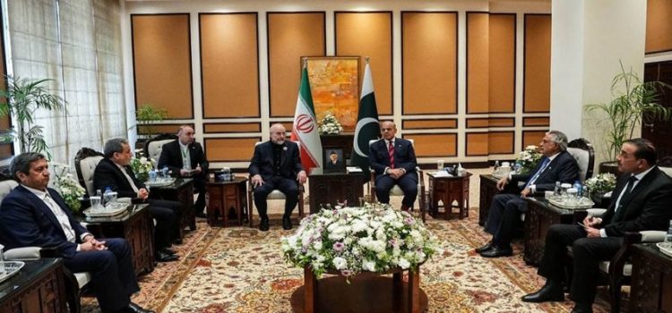 مفاوضات إيرانية أمريكية معقدة في باكستان.. لبنان في قلب التفاوض