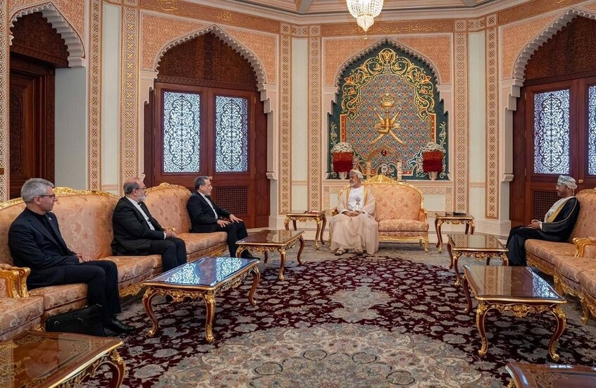 سلطان عمان يبحث مع عراقجي جهود إنهاء المواجهة بين طهران وواشنطن