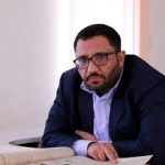 عبدالله بن عامر: المواطن هو الركيزة الأولى للأمن وبيان الأجهزة الأمنية جرس إنذار لكشف “فخاخ الاستقطاب”