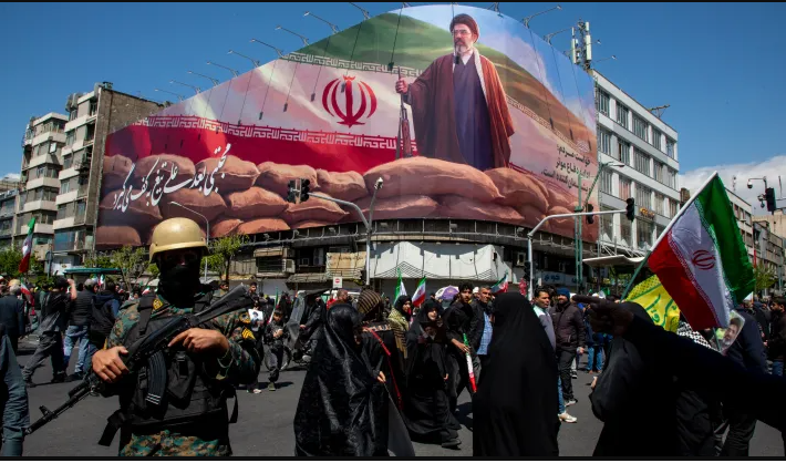 بالدبلوماسية والردع.. إيران تعزز حضورها في مواجهة النفوذ الأمريكي والصهيوني