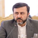 التوصل لتفاهم إيراني أمريكي بكامل شروط طهران وآبادي يؤكد: القوة العسكرية صاغت المذكرة النهائية