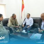 القائم بأعمال رئيس مصلحة الضرائب والجمارك ومحافظ الحديدة يناقشان تعزيز التعاون بين المصلحة والسلطة المحلية بمحافظة الحديدة