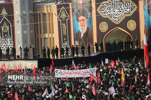تشييع مليوني للشهيد الخامنئي في قم ورسائل شعبية ورسمية تؤكد الاستمرار على نهجه