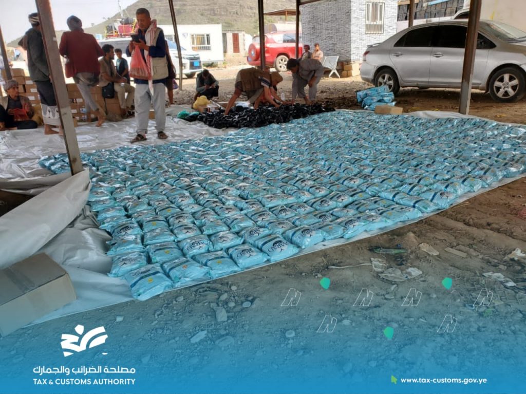جمارك ذمار تضبط شحنات مهربةوممنوعات في ثلاث عمليات نوعية