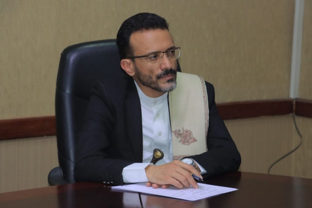 القائم بأعمال وزير العدل القاضي إبراهيم الشامي لـ “المسيرة نت”: حقوق الشعب اليمني في ثرواته وسيادته لا تسقط بالتقادم ولا يمكن التفريط بها أو المساومة عليها