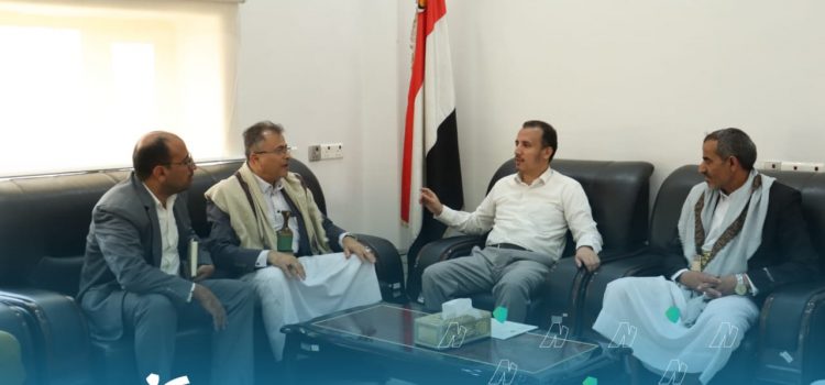 مصلحة الضرائب والجمارك تناقش مع الهيئة العامة للأوقاف معالجة القضايا والموضوعات المشتركة