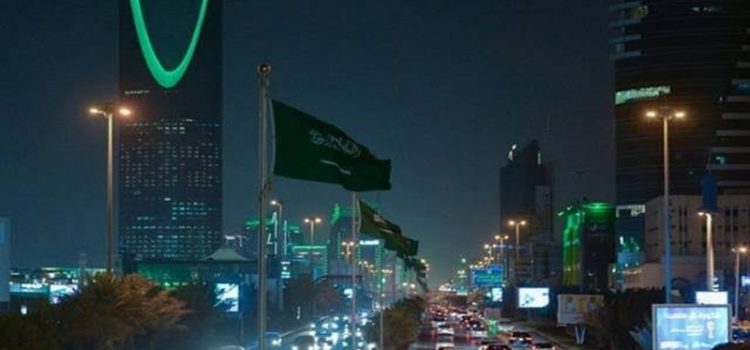 بلومبرغ: العمليات اليمنية تهدّد كافة دعائم الاقتصاد السعودي